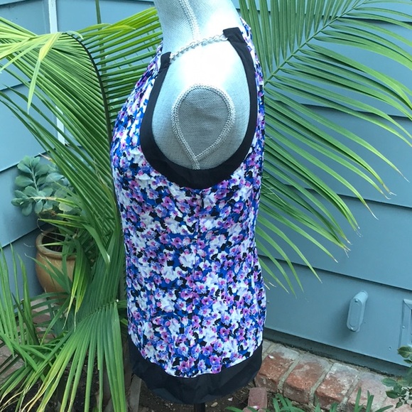 Top - Picture 2 of 6